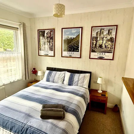 Cosy Victorian - * York